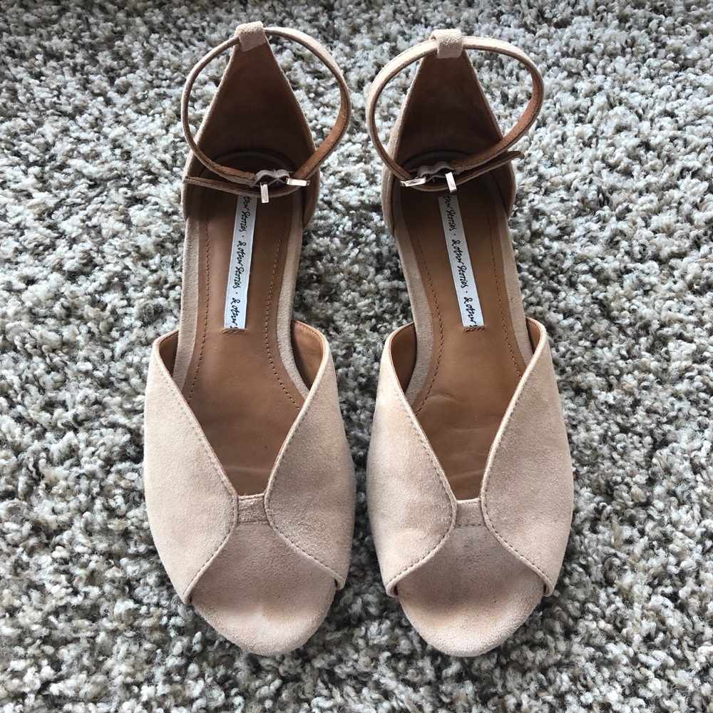 Suede tan Sandals